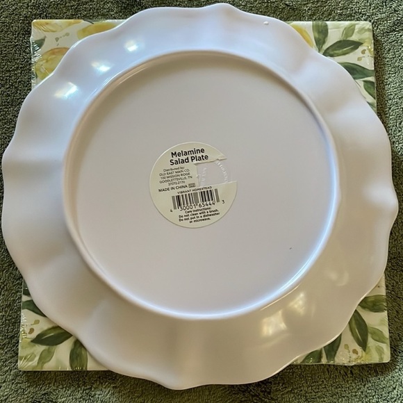 Lemon melamine srv bowl, 4 sm bowls, plate, ceramic lemon salt & pepper shkrs - Picture 6 of 6